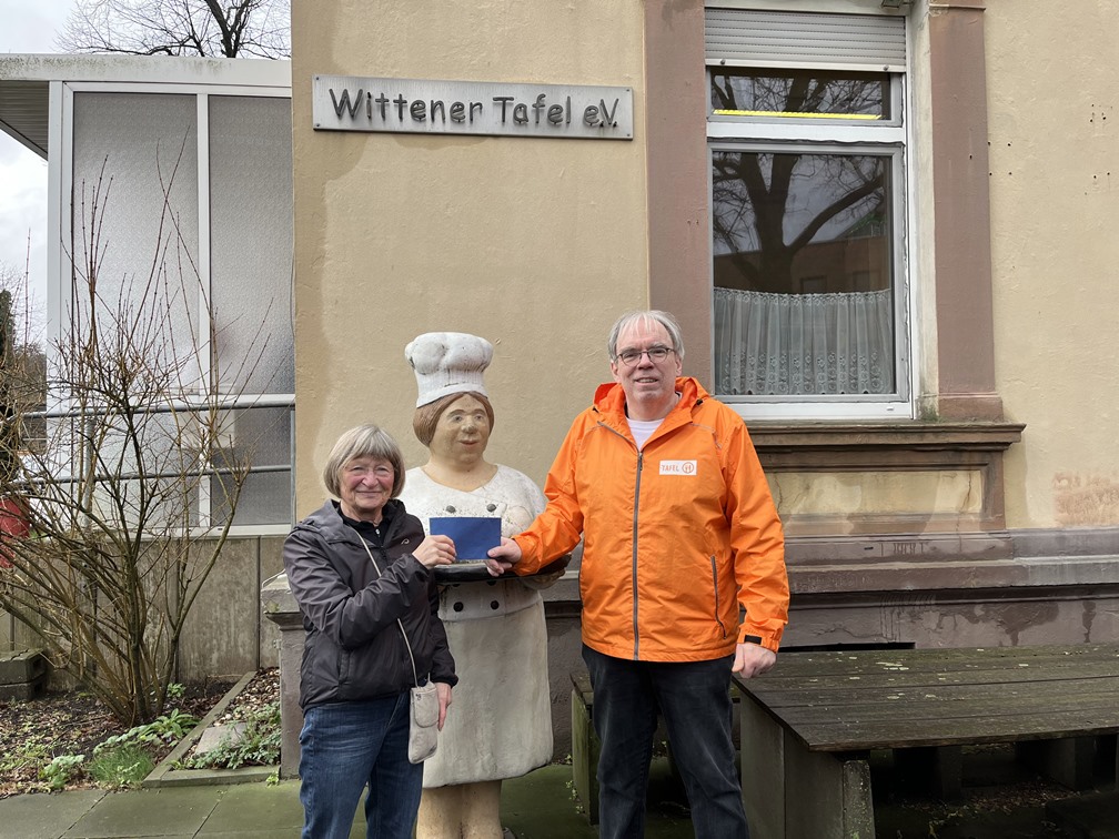 2024 01 04 PV Spendenübergabe an Wittener Tafel klein