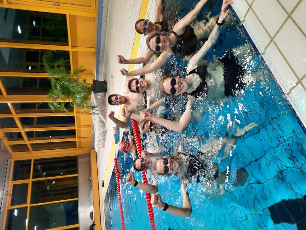 20240215 Schwimmen