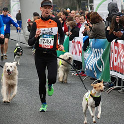 Frank mit Hund (Foto Uli Sauer)