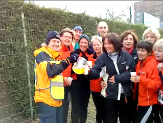 Antje Möller versorgt PV-Läufer