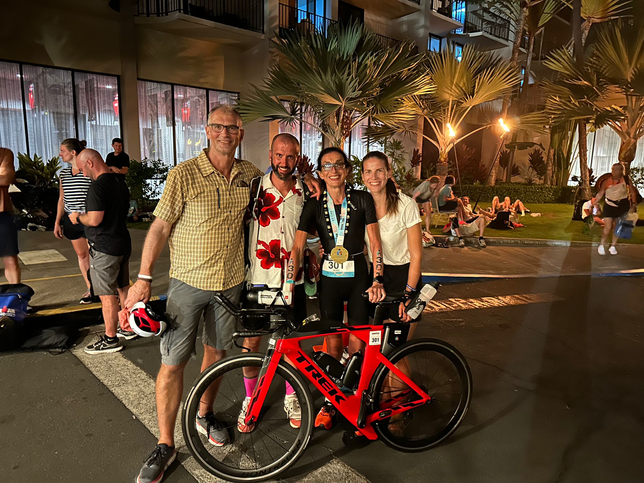 2022 10 00 Ironman Hawaii Risse und Familie