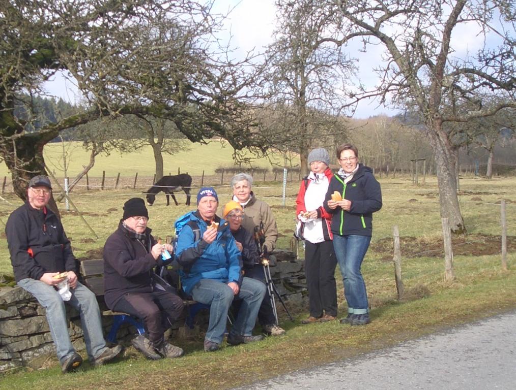 2015.02.22 Breckerfeld Walking web