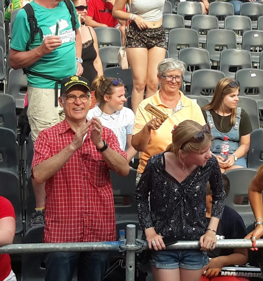 Pastor Jobst 1. Vors PV rotes Hemd