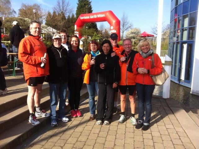 Gute Stimmung beim Lauf um die Uni Witten-Herdecke